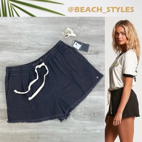 Volcom Pants - 🔆VOLCOM🔆 STRUTIN STONE SHORT